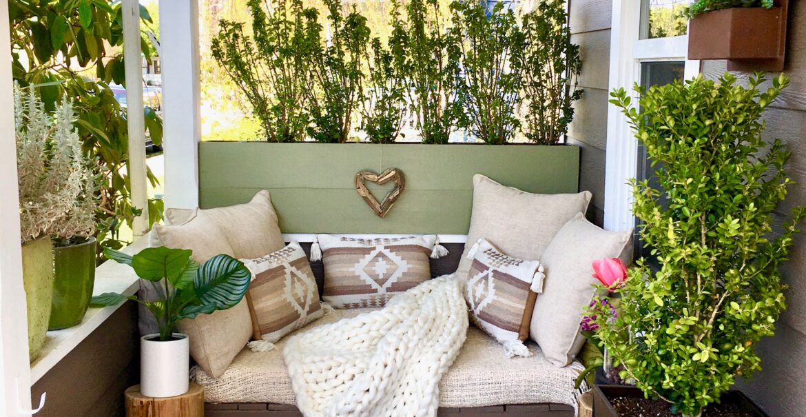 How to Style Small Decks and Outdoor Space